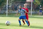 Krajský přebor, 25. kolo: FK Dobrovice (modrobílá kombinace) - FC Velim (1:2)