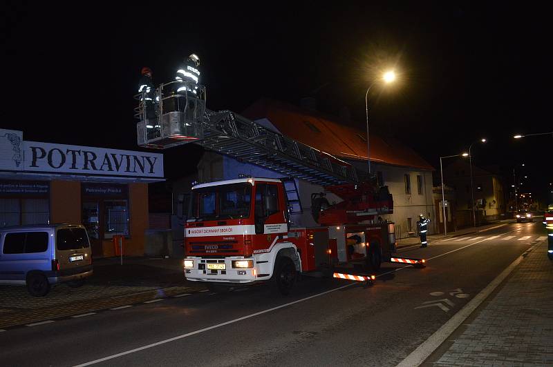 Popadané stromy zaměstnaly Mladou Boleslav.