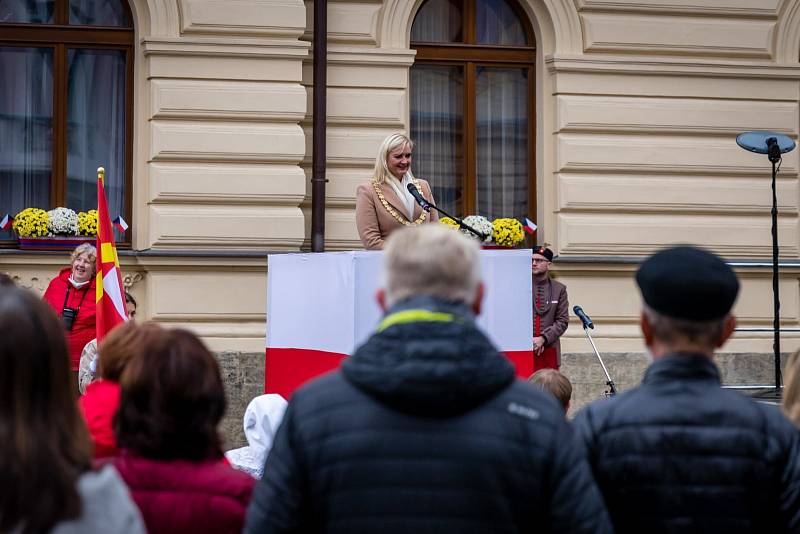 Ze znovuodhalení sochy Václava Budovce z Budova v Mnichově Hradišti.