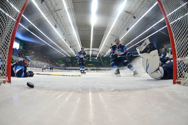 Tipsport extraliga: BK Mladá Boleslav - Bílí Tygři Liberec.