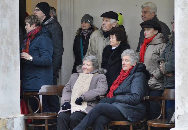 Kosmonoskou Loretou se v sobotu odpoledne linuly vánoční tóny středověké hudební skupiny Řemdih.