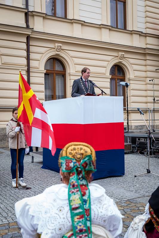 Ze znovuodhalení sochy Václava Budovce z Budova v Mnichově Hradišti.