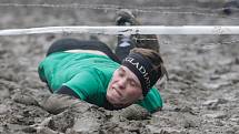 Extrémní překážkový závod Taxis Gladiator Race na pardubickém dostihovém závodišti.