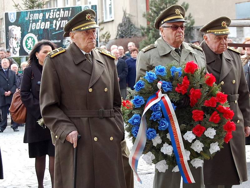 Vzpomínka na umučené československé důstojníky z vojenské odbojové organizace obrana národa.