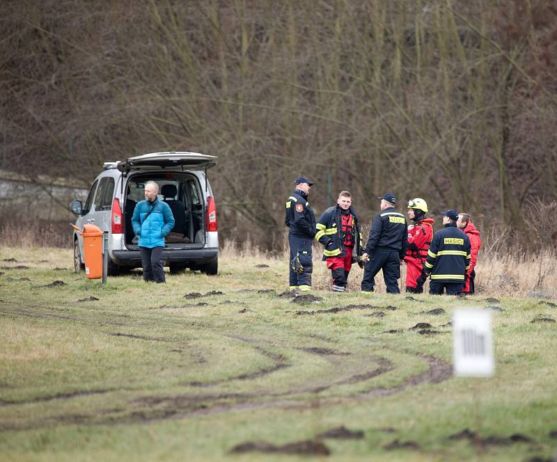 Z plaveckých závodů otužilců na Jizeře v Mladé Boleslavi