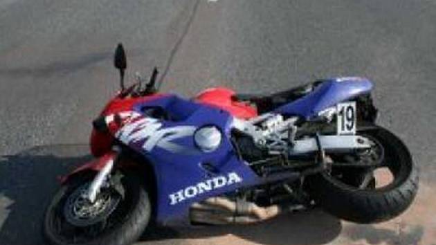 Nehoda motocyklu. Ilustrační foto