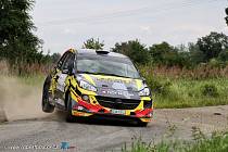 Svoji letošní premiérovou rallyovou sezónu absolvuje Dominik Nwelati. Se spolujezdcem Jiřím Strossem a vozem Opel Adam R2 dokončili po domácí Rally Bohemia i Bohemia Drive Rally Příbram.