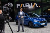 Do propagace škodovek se novou formou zapojuje i nejvyšší šéf mladoboleslavské automobilky: předseda představenstva společnosti Škoda Auto Thomas Schäfer.