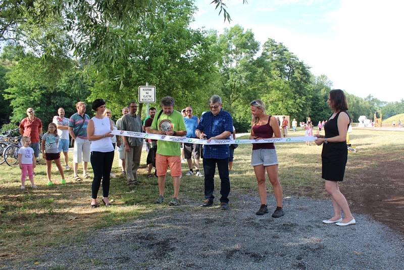 Sportovně rekreační areál na Urbanovce v Benátkách nad Jizerou byl slavnostně uveden do provozu. 