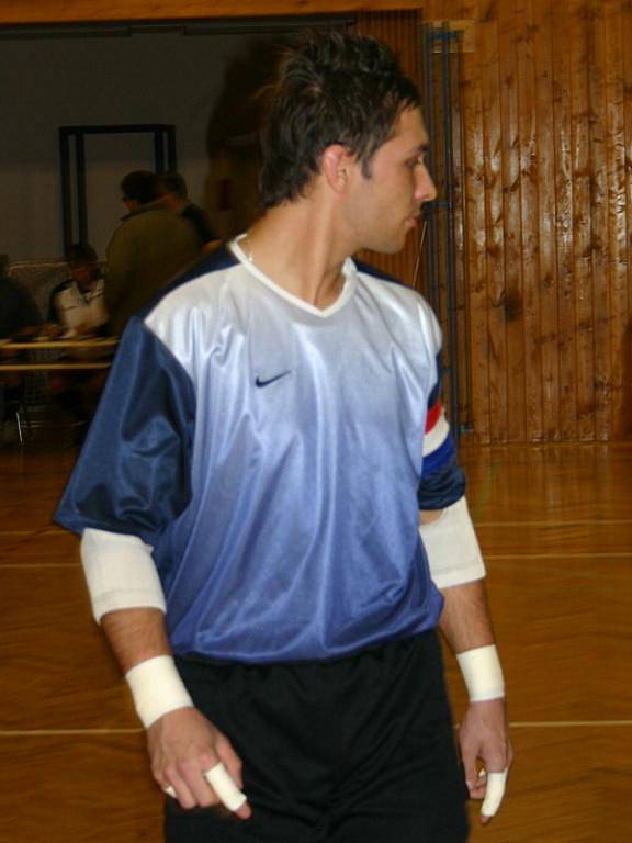 4. kolo okresní futsalové ligy: Malibu B - Dynamo