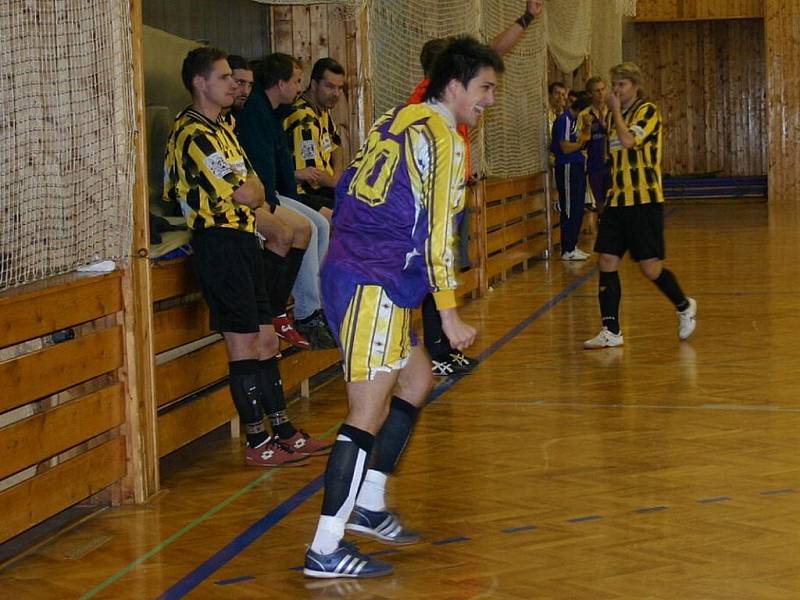 6. kolo Okresní futsalové ligy: Mnichovo Hradiště - Malibu B