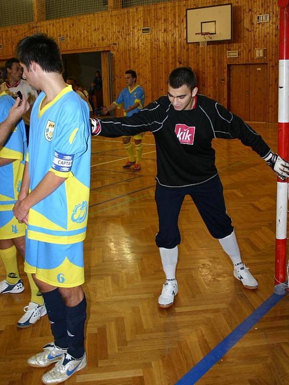 6. kolo Okresní futsalové ligy: Joga Players - Dynamo
