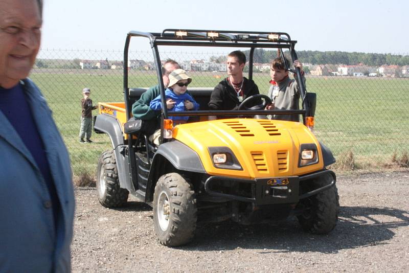 Výstava zahradní a zemědělské techniky v Agrozetcentru.