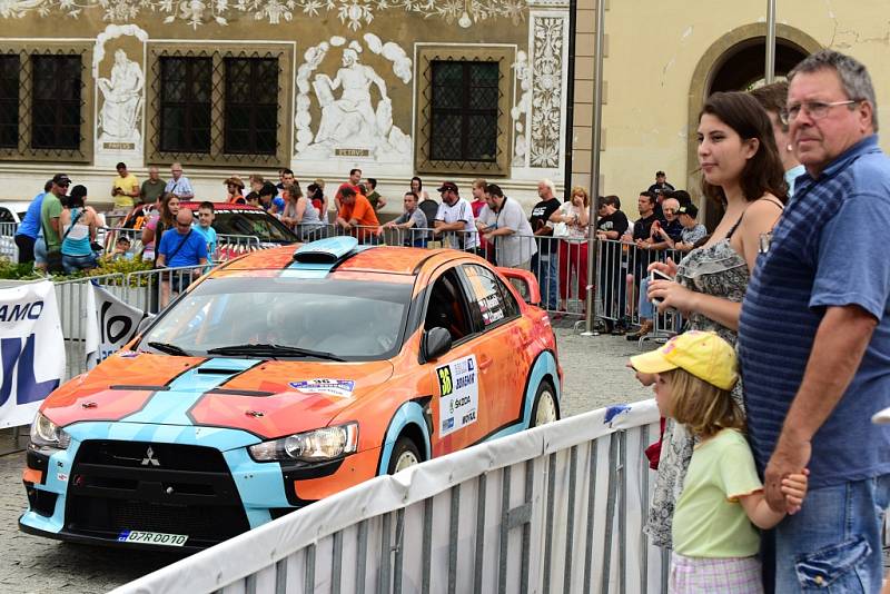 Rally Bohemia 2016 odstartovala v Mladé Boleslavi