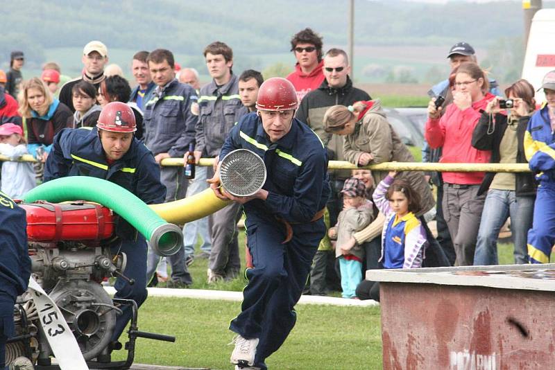 Mladoboleslavský pohár v Dlouhé Lhotě.