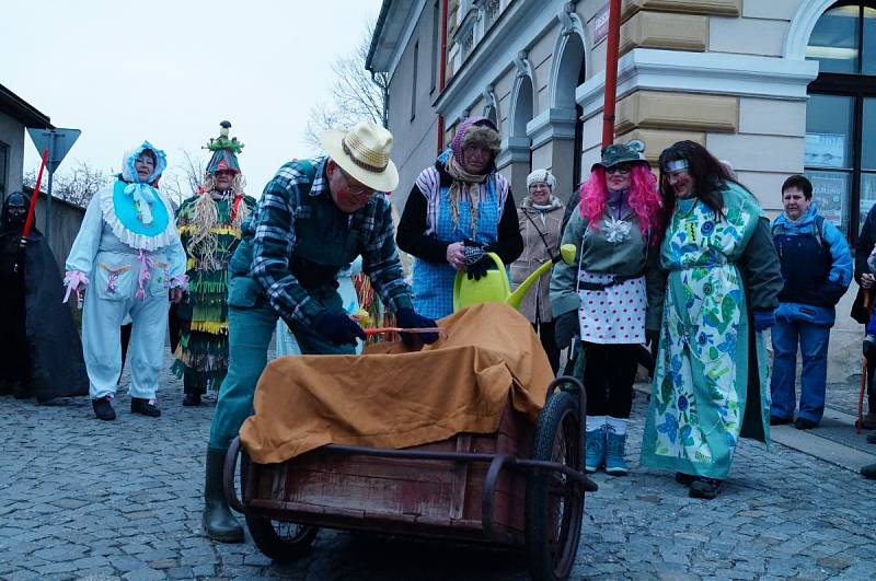 Masopust v Bělé pod Bezdězem.