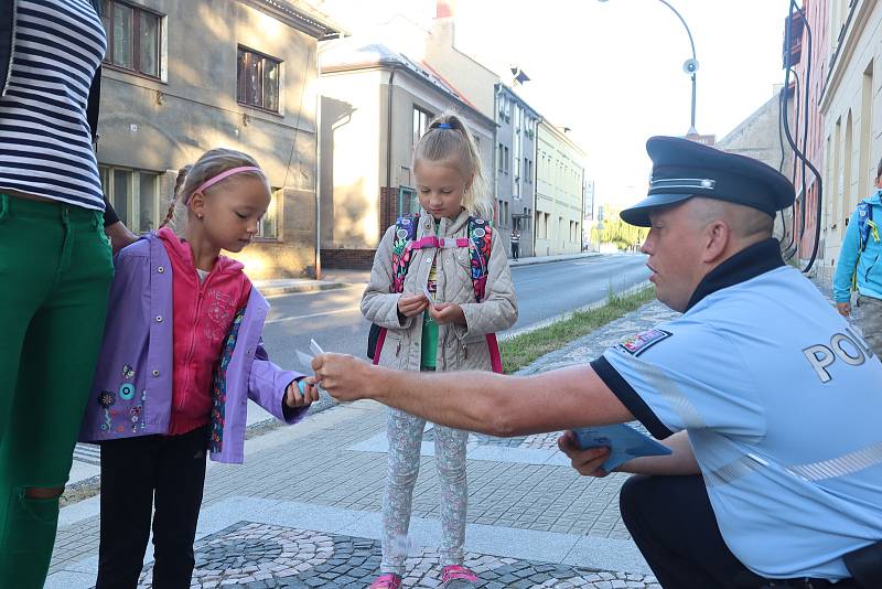 Z preventivního policejního projektu "Zebra se za Tebe nerozhlédne!" v Bělé pod Bezdězem.