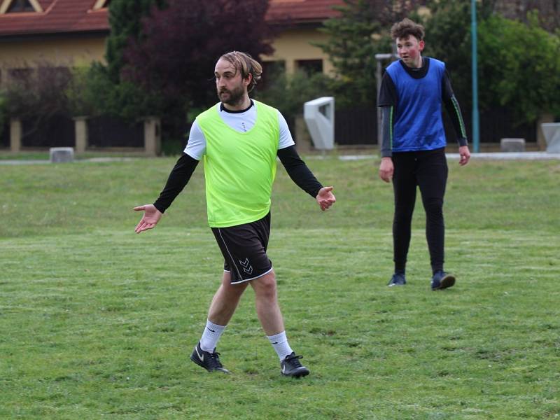 Trénink fotbalistů FC Sporting Mladá Boleslav na Bradleci