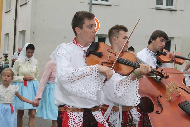 Pojizerský folklorní festival v Bakově nad Jizerou přilákal několik stovek návštěníků