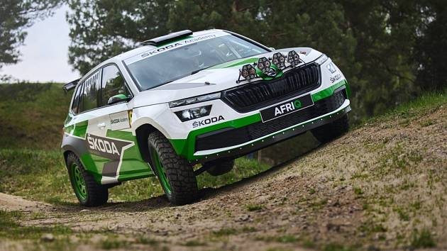 Osmý žákovský vůz studentů učiliště Škoda Auto je velkolepá závodní verze modelu Škoda Kamiq.