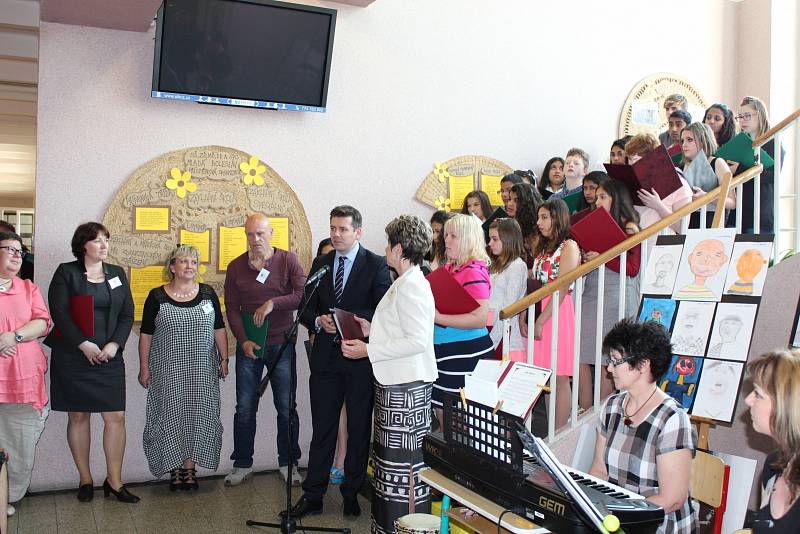 Své osmdesáté narozeniny letos slaví Střední, základní a mateřská škola, dětský domov a speciálně pedagogické centrum Mladá Boleslav.