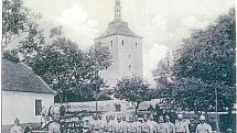 SDH Hrušov, historické foto z roku 1910.