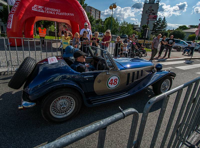 Oldtimer Bohemia Rally 2021 lákala fanoušky motorsportu