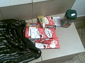 To všechno se muž v prodejně potravin v Bakově pokusil ukrást