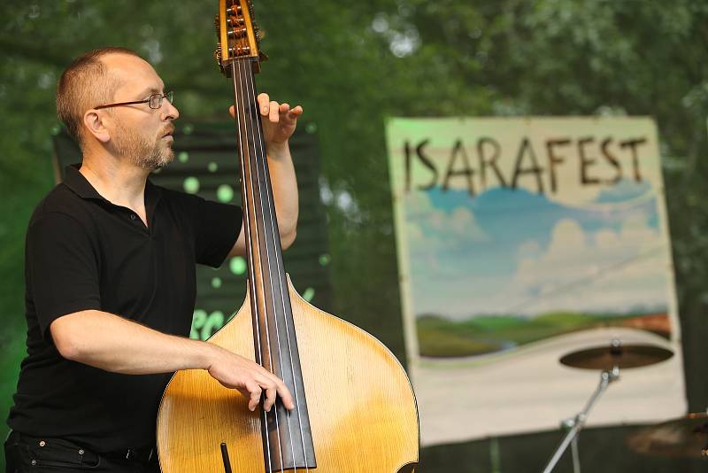 Festival Isarafest 2020 na letní scéně Michalovické Putny.