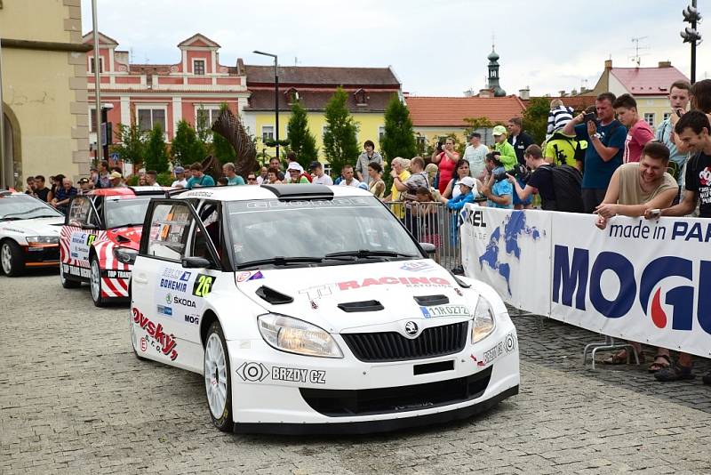 Rally Bohemia 2016 odstartovala v Mladé Boleslavi