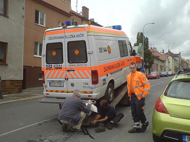 Nehoda sanitky v Mladé Boleslavi.