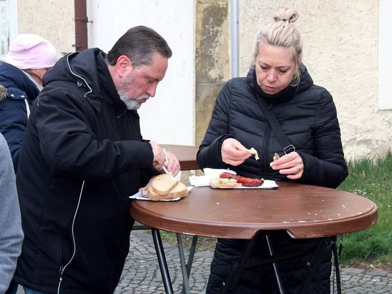 Z velikonočního jarmarku na Českobratrském náměstí v Mladé Boleslavi.