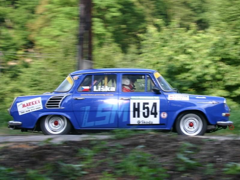 Rally Bohemia Historic show: 1.RZ Vinec - Skalsko