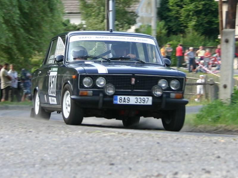 Rally Bohemia Historic show: 1.RZ Vinec - Skalsko