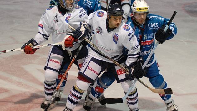 1. hokejová liga: HC Benátky nad Jizerou - HC Berounští Medvědi