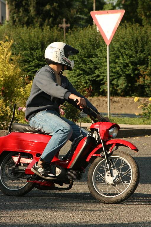 Spanilá jízda bezenského automotoklubu měla úspěch