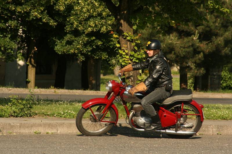 Spanilá jízda bezenského automotoklubu měla úspěch