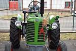 Výstava historických traktorů.