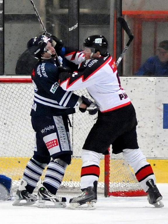 Předkolo play-off I. hokejové ligy (1. zápas): HC Znojemští Orli - HC Benátky nad Jizerou