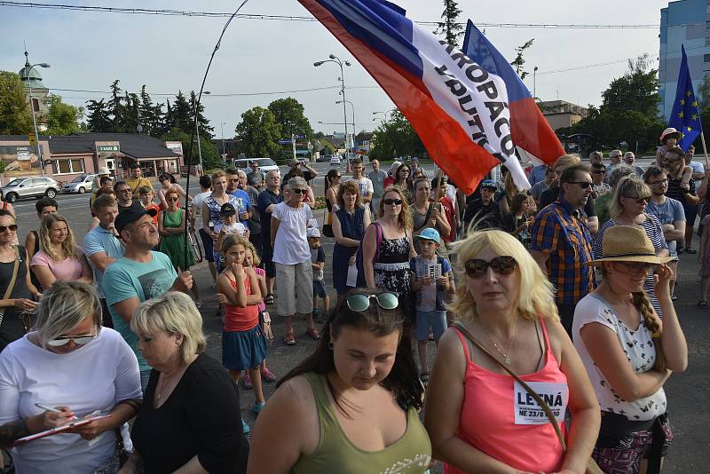 V Benátkách nad Jizerou přišlo na demonstraci proti premiérovi Andreji Babišovi na 150 lidí