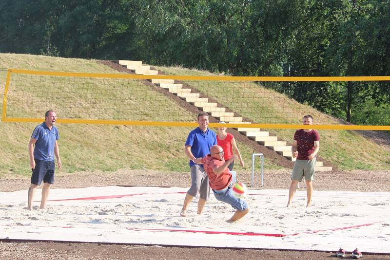 Sportovně rekreační areál na Urbanovce v Benátkách nad Jizerou byl slavnostně uveden do provozu. 