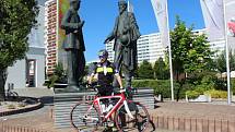 Přibližně stovka cyklistů se v Mladé Boleslavi zapojila do projektu Na kole dětem, jehož cílem je podpora onkologicky nemocných dětí.