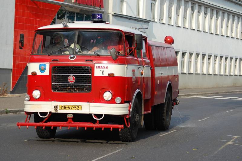 Požár zachvátil mladoboleslavskou Akumu.