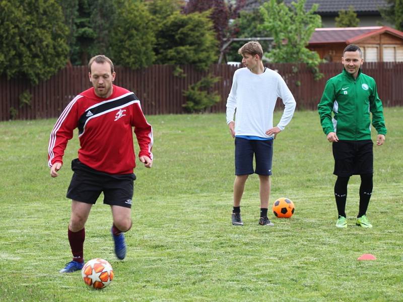 Trénink fotbalistů FC Sporting Mladá Boleslav na Bradleci