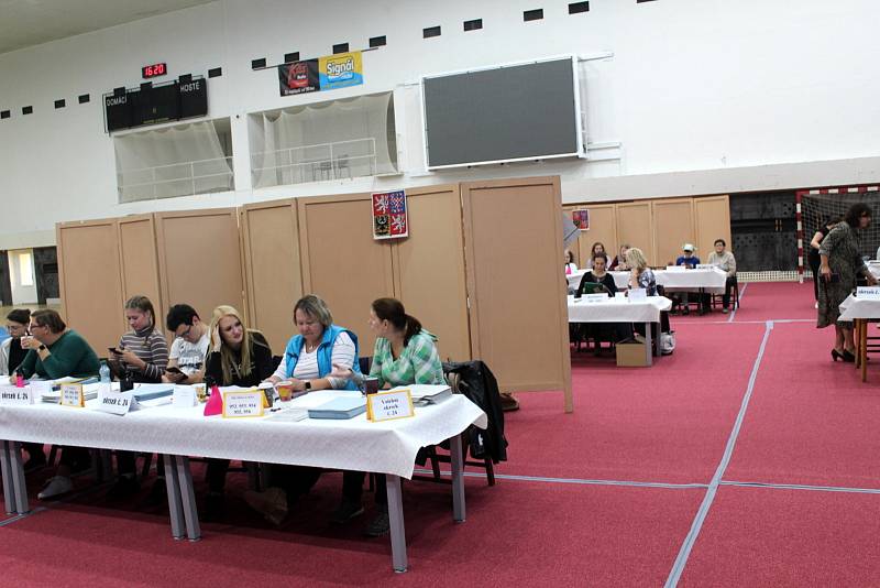 Komunální a senátní volby v Mladé Boleslavi v pátek 23. září 2022.