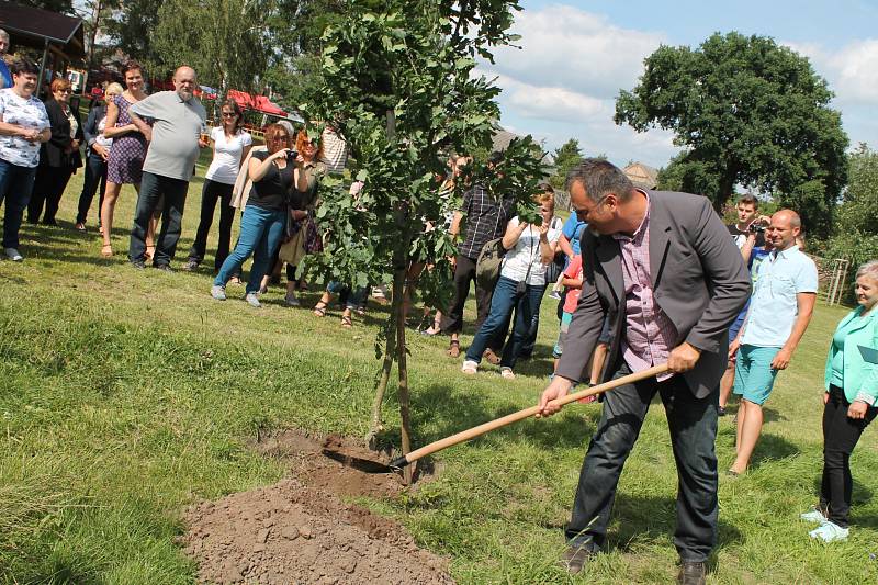 Sjezd rodáků a přátel obce Koprník za účasti přátel z polské obce Koperniki.