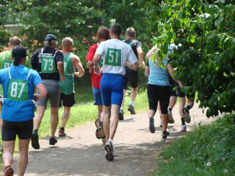 Opravdoví vytrvalci se pustili na 24hodinoný běh Štěpánkou přesně ve 12:00.