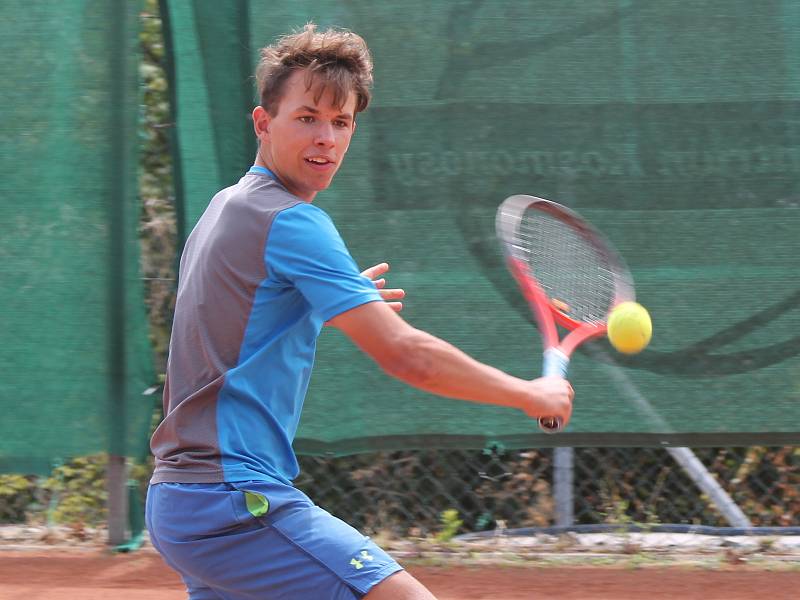 Nevo tenis tour - Červencový tenisák