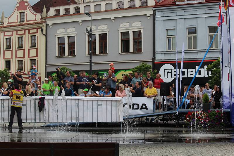 Vítězem čtyřiačtyřicátého ročníku Rally Bohemia se stala posádka ve složení Jan Kopecký a Pavel Dresler, kteří na start vyrazili s číslem jedna.