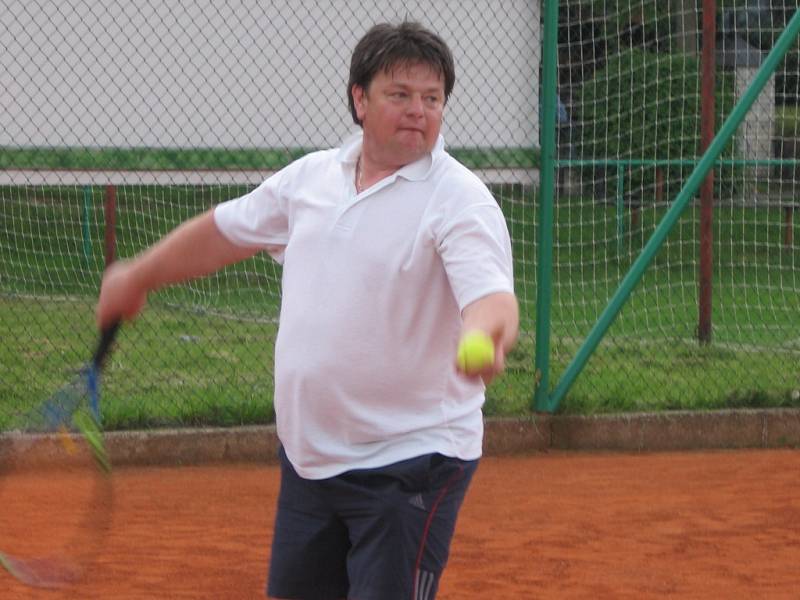Tenisový turnaj osobností v Hlavici